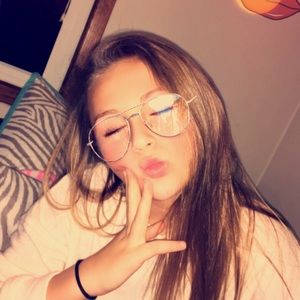 Meet your Posher, Autum